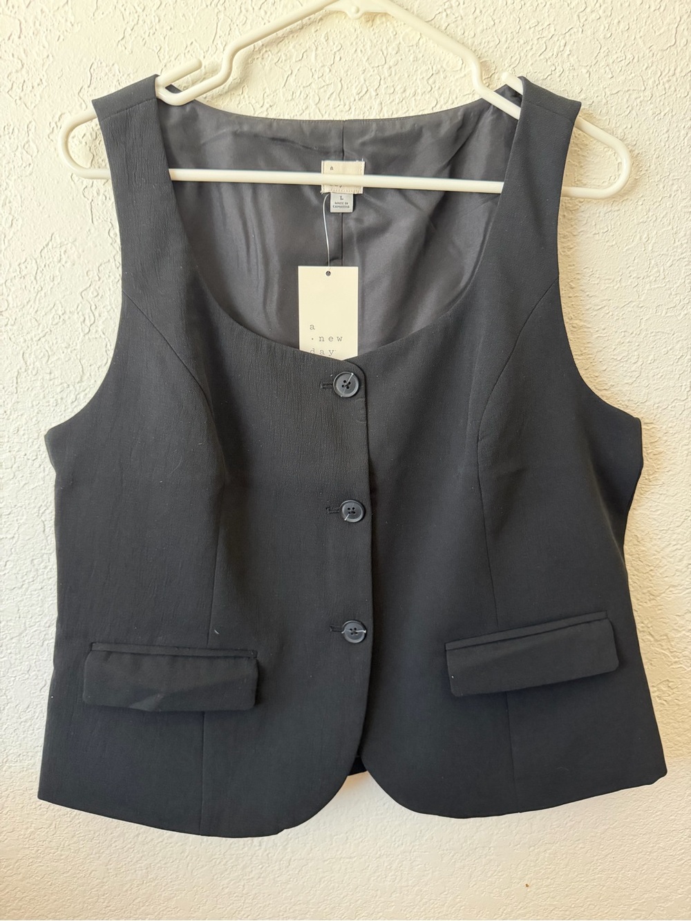a new day Black Women's Tailored Button Vest~ NWT L